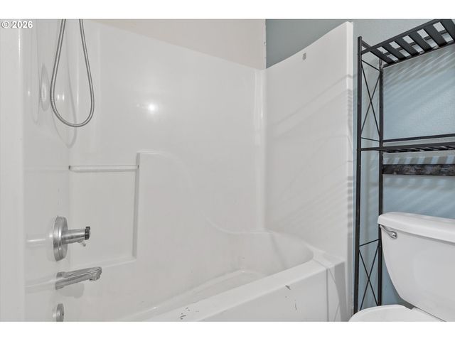 14142 Se BUSH St, Portland, OR 97236