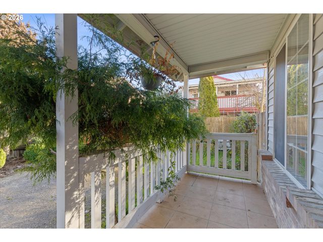 14142 Se BUSH St, Portland, OR 97236