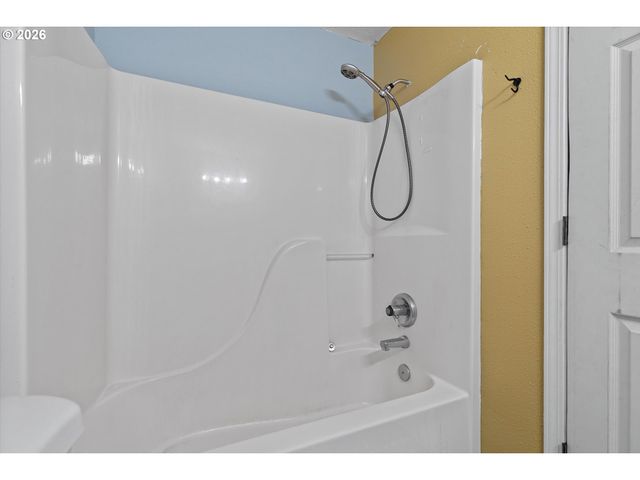 14142 Se BUSH St, Portland, OR 97236