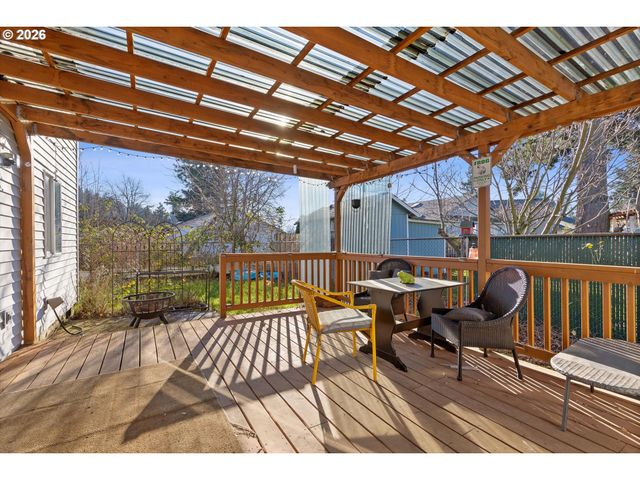 14142 Se BUSH St, Portland, OR 97236