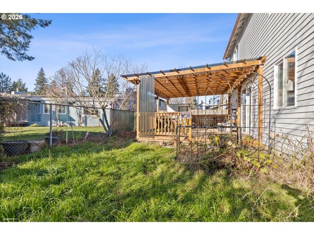 14142 Se BUSH St, Portland, OR 97236