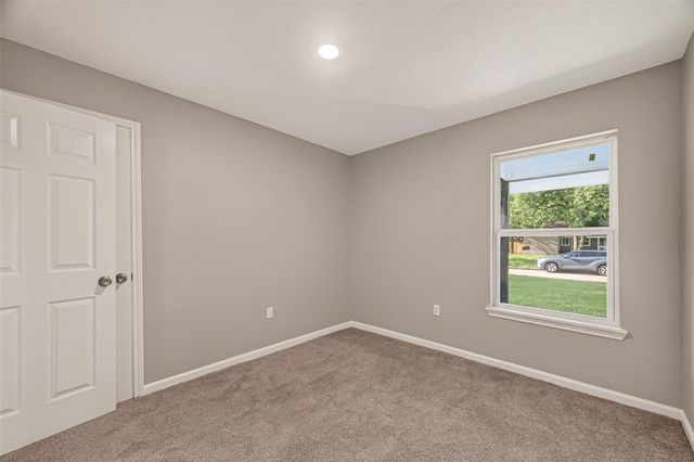 5751 Thrush Drive, Houston, TX 77033