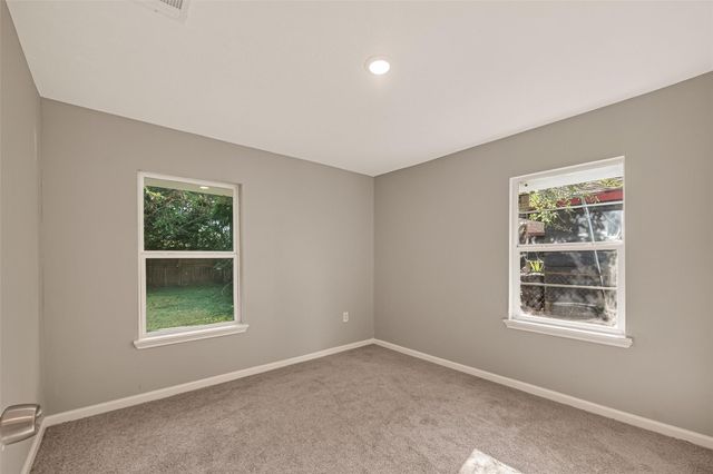 5751 Thrush Drive, Houston, TX 77033