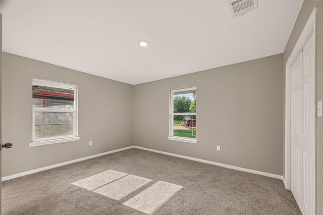 5751 Thrush Drive, Houston, TX 77033
