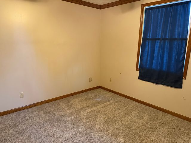 609 E Clay Street, Clinton, IL 61727