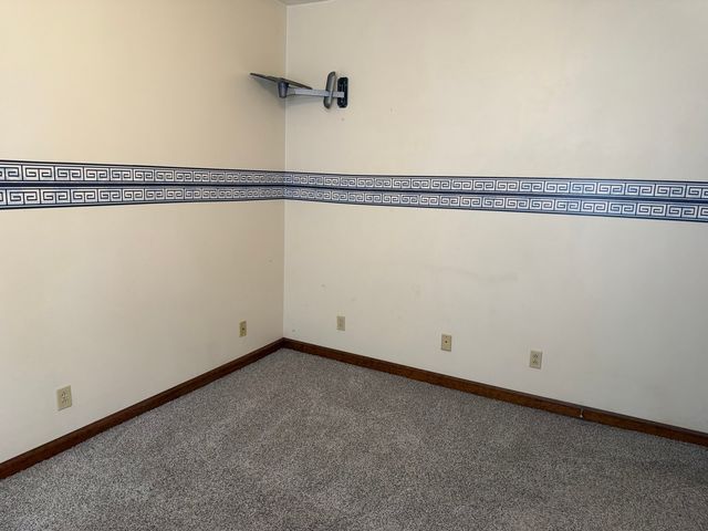 609 E Clay Street, Clinton, IL 61727