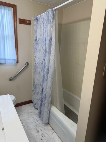 609 E Clay Street, Clinton, IL 61727