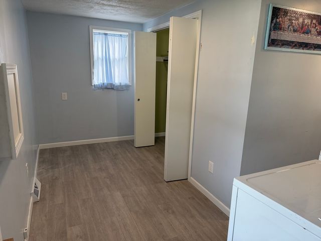 609 E Clay Street, Clinton, IL 61727