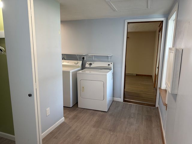 609 E Clay Street, Clinton, IL 61727