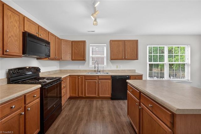 4820 Lighthouse Court, Winston-salem, NC 27127