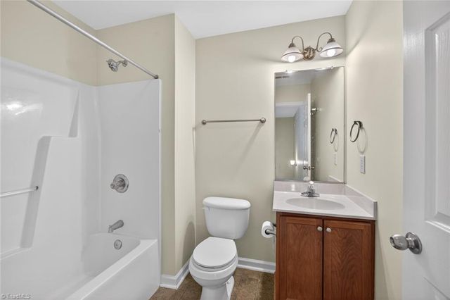 4820 Lighthouse Court, Winston-salem, NC 27127