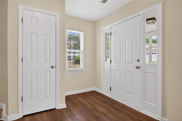 4820 Lighthouse Court, Winston-salem, NC 27127
