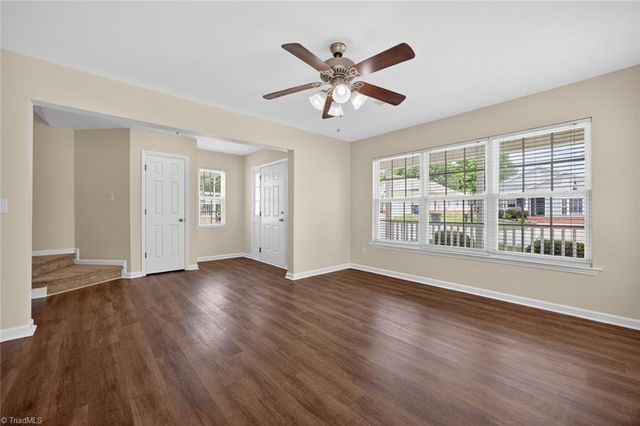 4820 Lighthouse Court, Winston-salem, NC 27127
