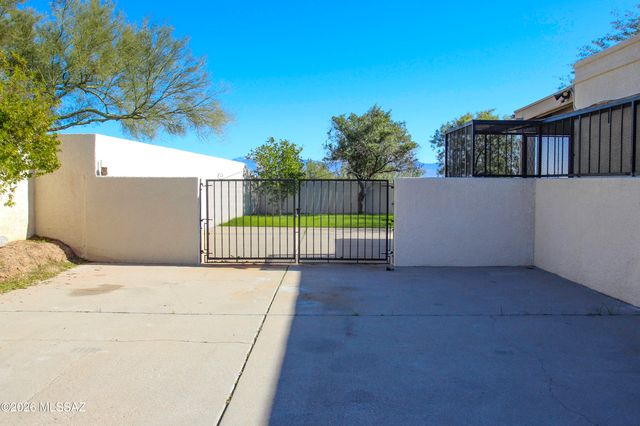 5030 N Fort Buchanan Trail, Tucson, AZ 85750