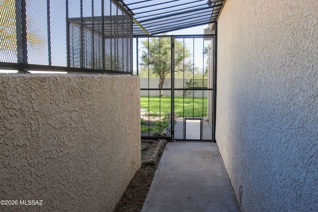 5030 N Fort Buchanan Trail, Tucson, AZ 85750