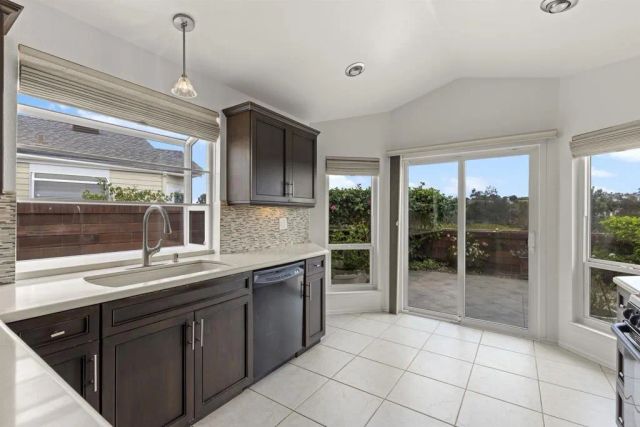 7302 Lantana Terrace, Carlsbad, CA 92011