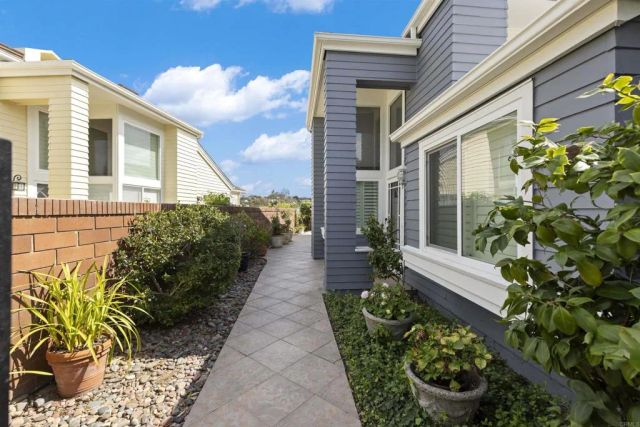 7302 Lantana Terrace, Carlsbad, CA 92011