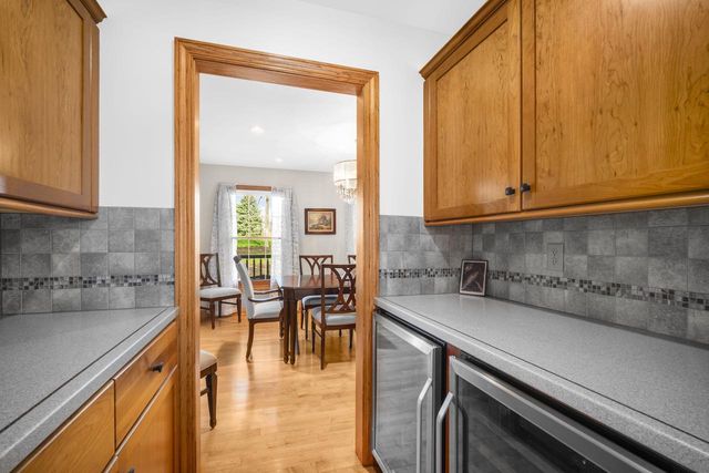 1622 Moonlit DRIVE, Richfield, WI 53076