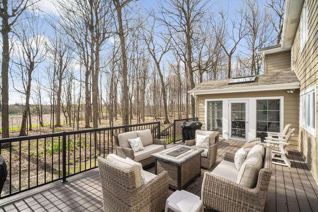 1622 Moonlit DRIVE, Richfield, WI 53076
