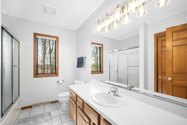 1622 Moonlit DRIVE, Richfield, WI 53076