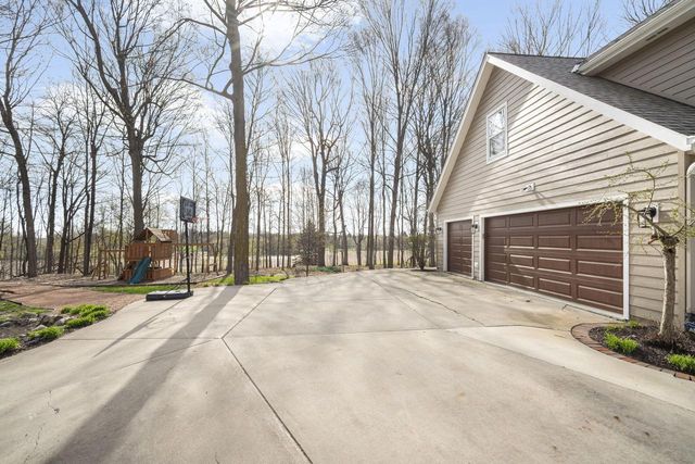 1622 Moonlit DRIVE, Richfield, WI 53076