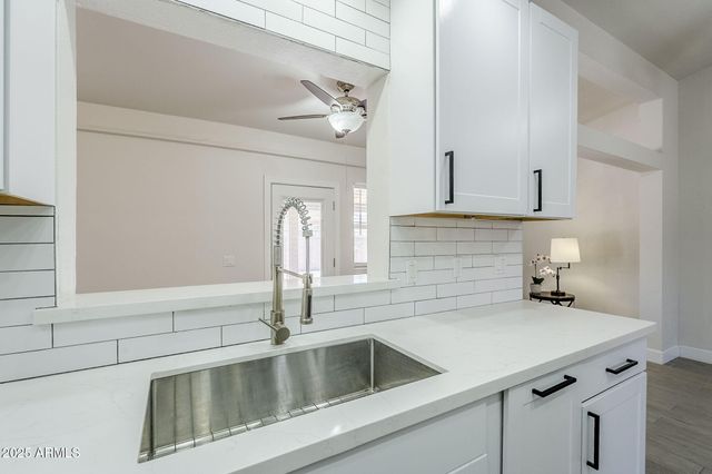 1519 E INDIAN WELLS Drive, Chandler, AZ 85249