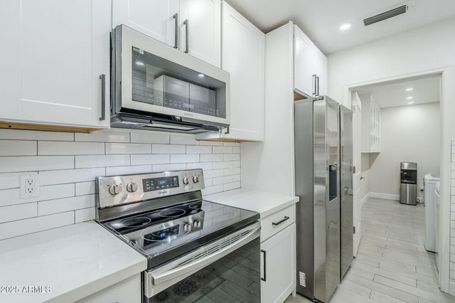 1519 E INDIAN WELLS Drive, Chandler, AZ 85249