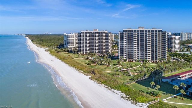 10851 Gulf Shore DR # 402, Naples, FL 34108