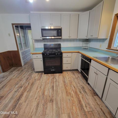 938 Park Avenue, Schenectady, NY 12308