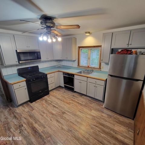 938 Park Avenue, Schenectady, NY 12308