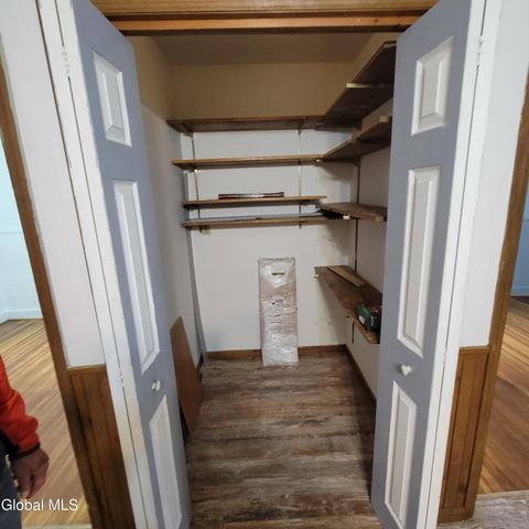 938 Park Avenue, Schenectady, NY 12308