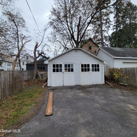 938 Park Avenue, Schenectady, NY 12308