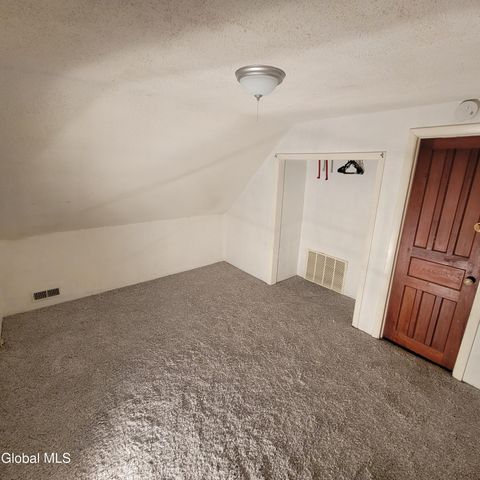 938 Park Avenue, Schenectady, NY 12308