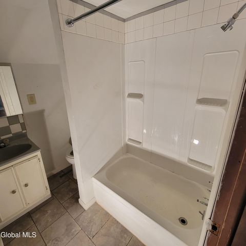 938 Park Avenue, Schenectady, NY 12308