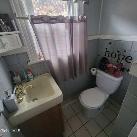 938 Park Avenue, Schenectady, NY 12308