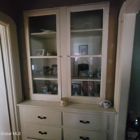 938 Park Avenue, Schenectady, NY 12308