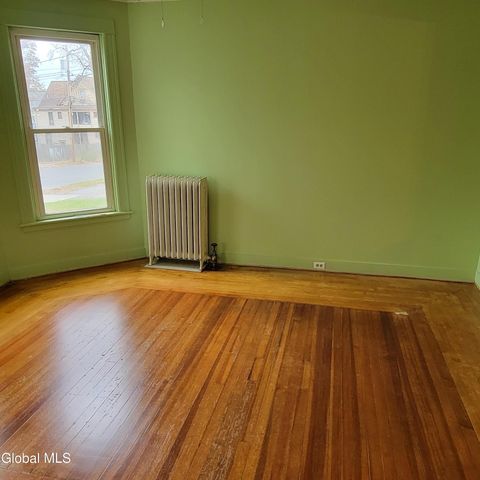 938 Park Avenue, Schenectady, NY 12308