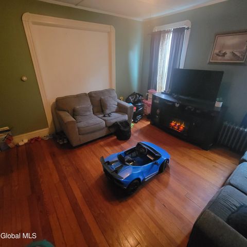 938 Park Avenue, Schenectady, NY 12308