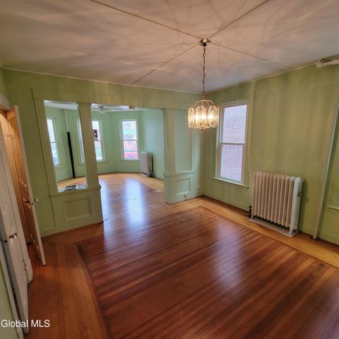 938 Park Avenue, Schenectady, NY 12308