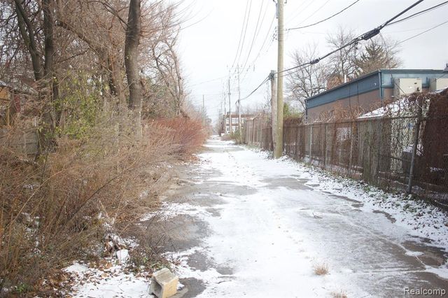 3309 Lothrop Street, Detroit, MI 48206