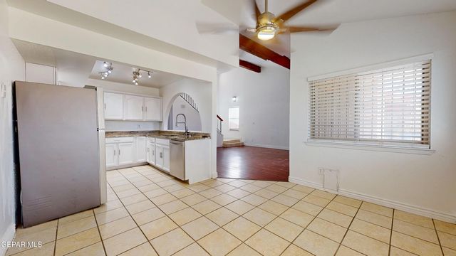 2001 Bobby Jones dr A, El Paso, TX 79936