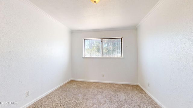 2001 Bobby Jones dr A, El Paso, TX 79936