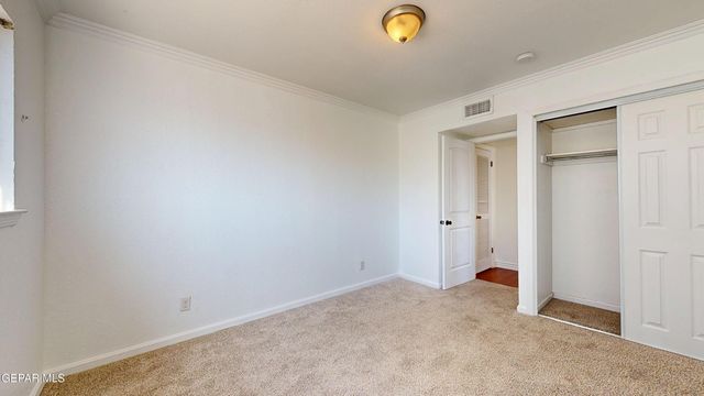 2001 Bobby Jones dr A, El Paso, TX 79936