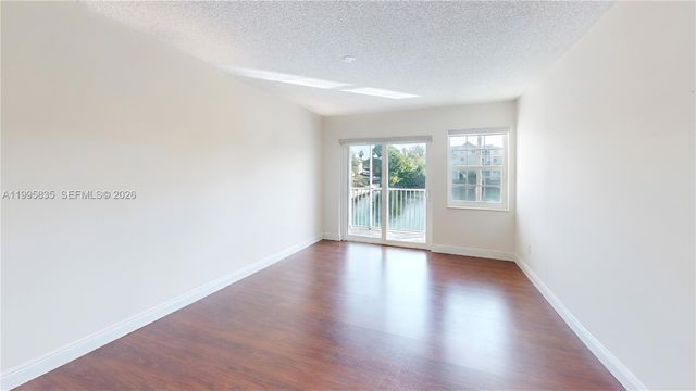 21121 SW 85th Ave 216, Cutler Bay, FL 33189