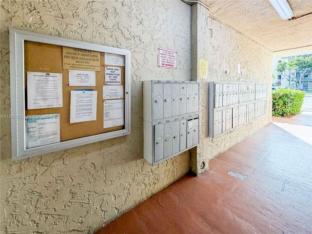 21121 SW 85th Ave 216, Cutler Bay, FL 33189