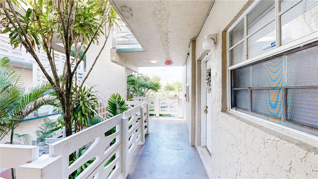 21121 SW 85th Ave 216, Cutler Bay, FL 33189