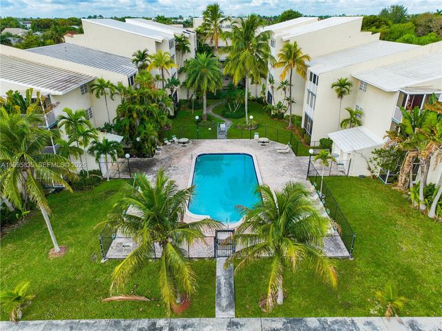 21121 SW 85th Ave 216, Cutler Bay, FL 33189