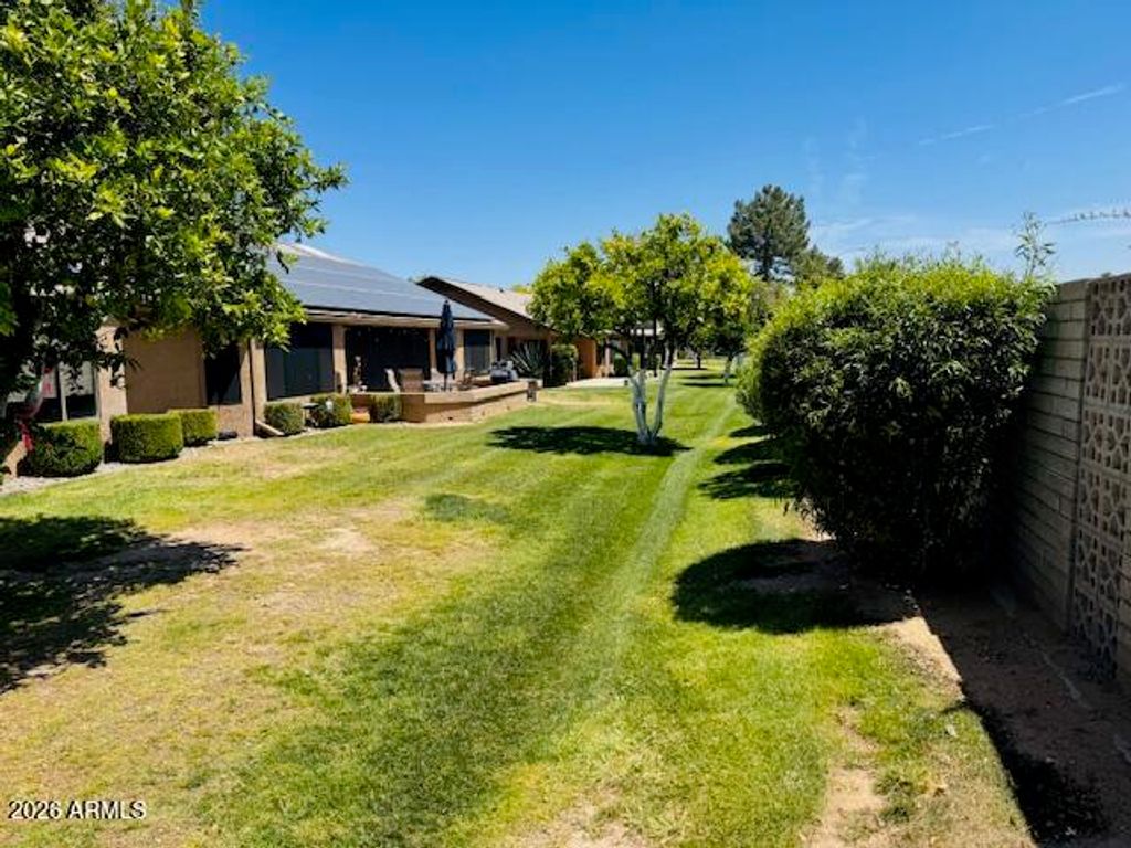 Image 22 of property listing at 13047 W PEACH BLOSSOM Drive, Sun City West, AZ 85375