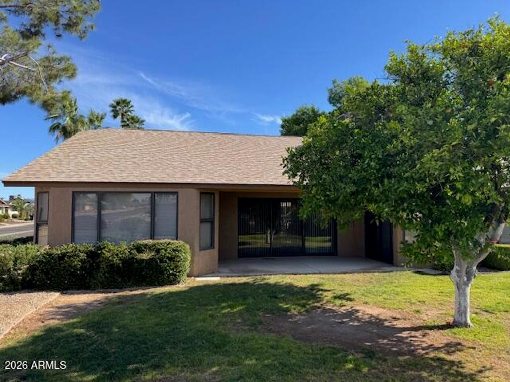 Image 6 of property listing at 13047 W PEACH BLOSSOM Drive, Sun City West, AZ 85375