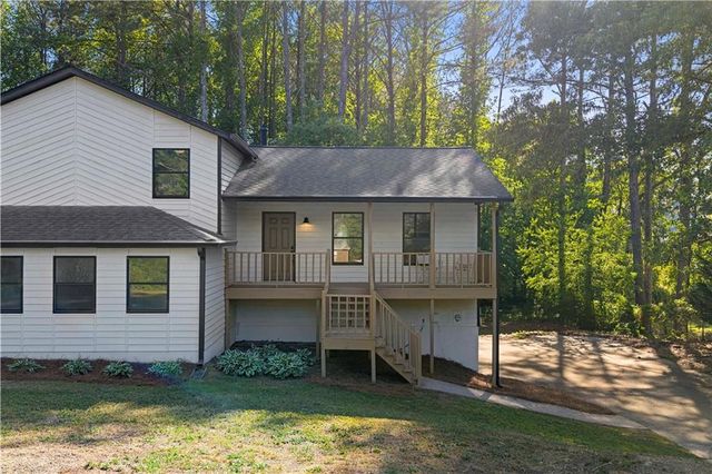 6455 Mill Crossing Court, Acworth, GA 30102